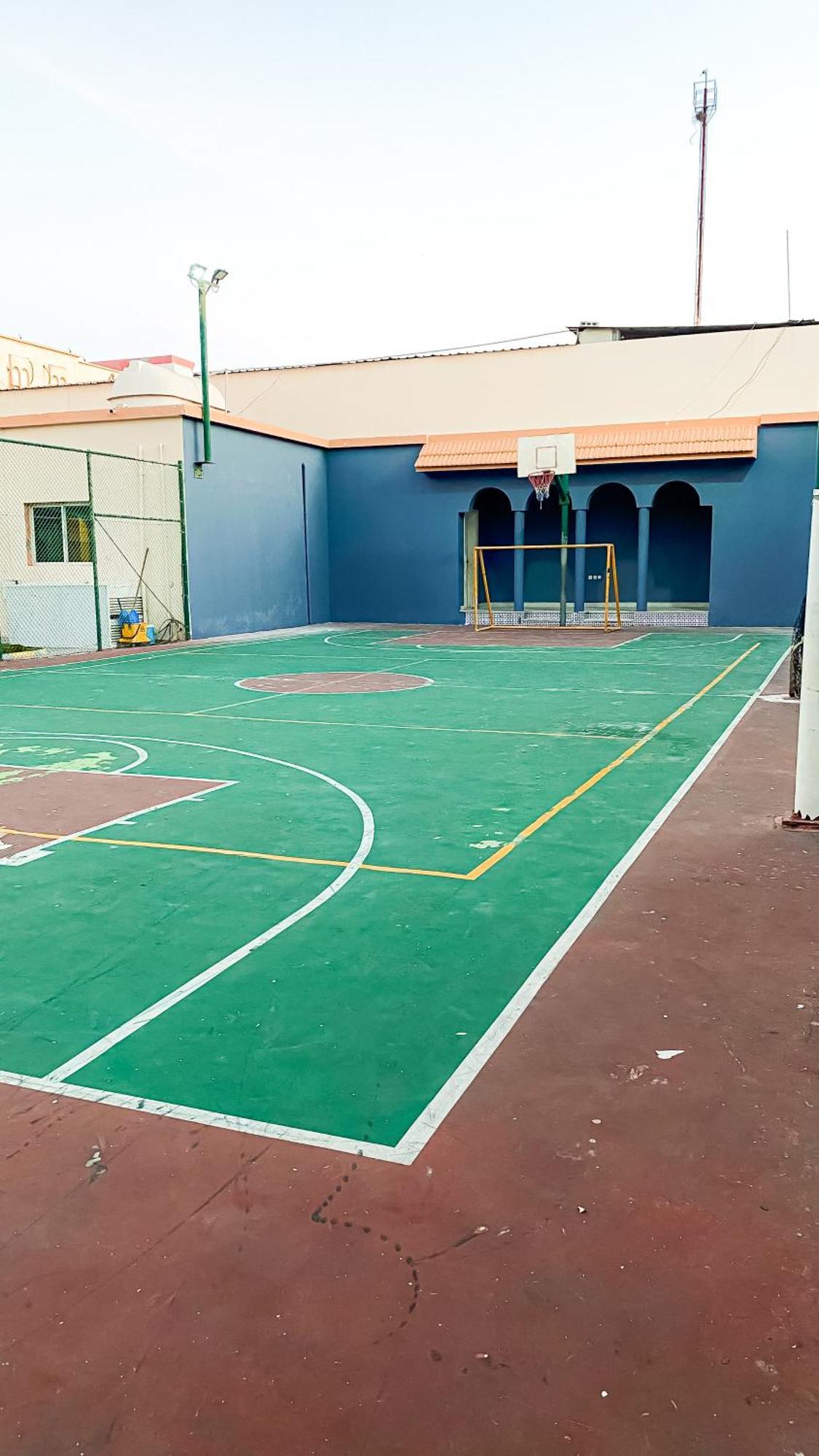 Chic 3-br Tala Almajd In Upscale District Alnahdah Family Only Villa *