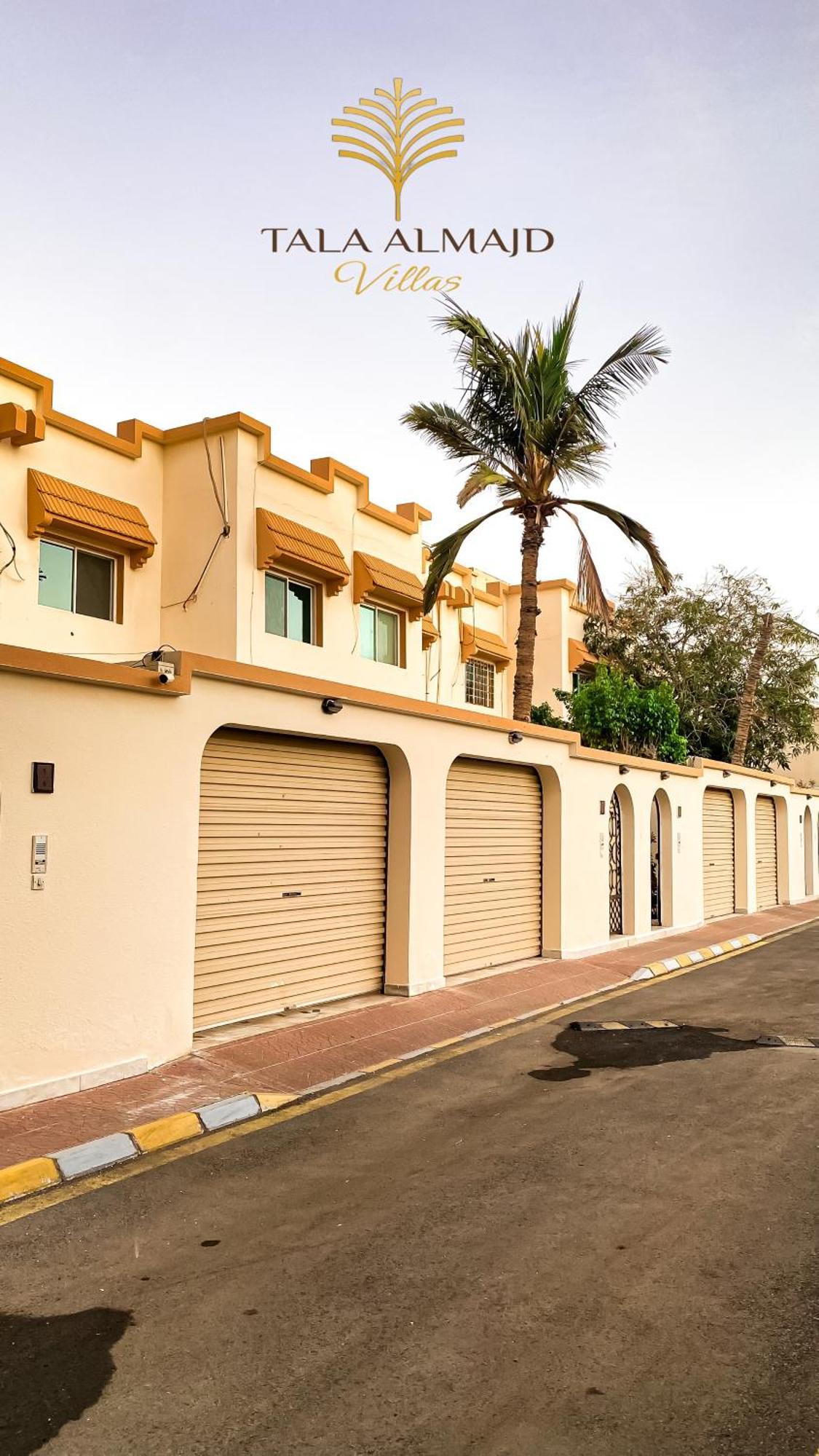Chic 3-br Tala Almajd In Upscale District Alnahdah Family Only *