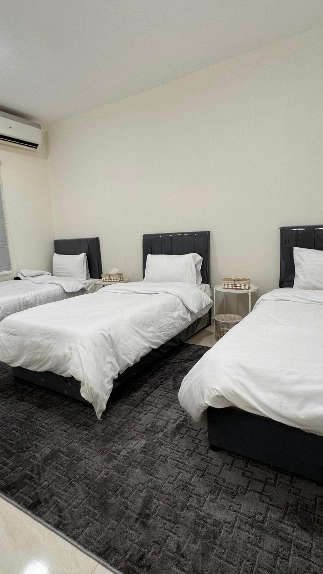 Chic 3-br Tala Almajd In Upscale District Alnahdah Family Only Jeddah